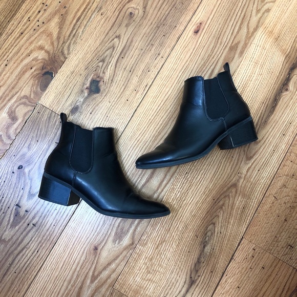 a new day Shoes - Black Heeled Ankle Booties